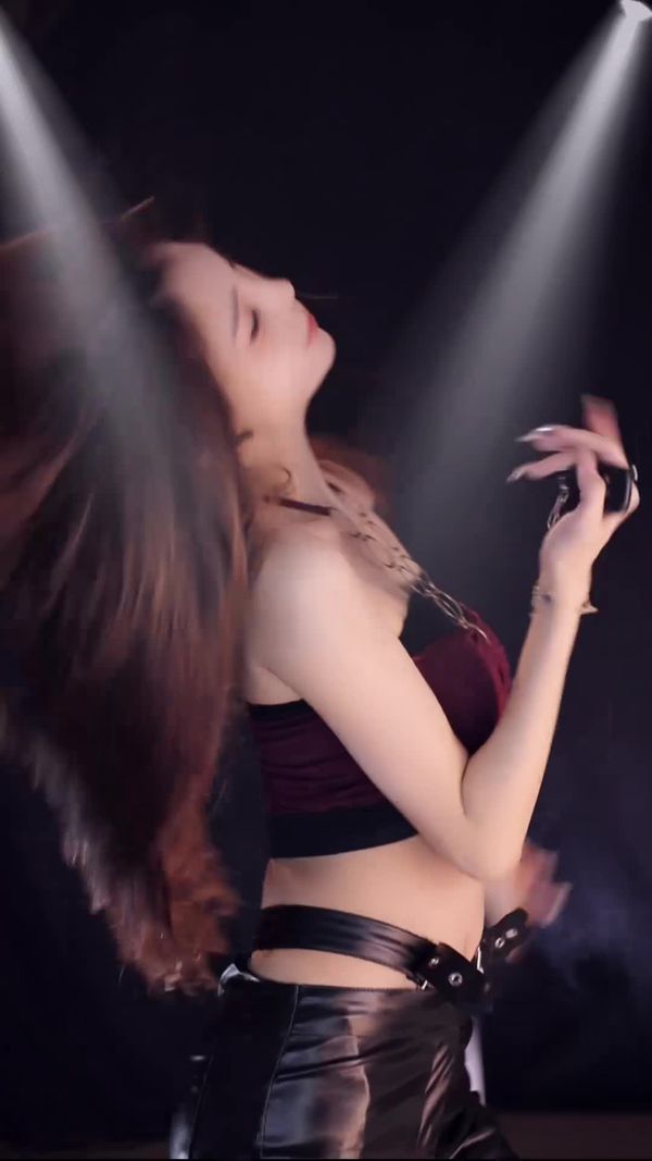241109抖音万万 (1)