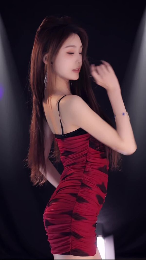 241109抖音万万 (7)