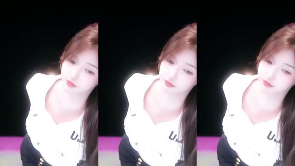 241109虎牙凌菲 (4)