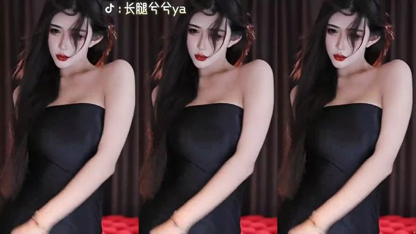 241113虎牙长腿兮兮 (9)