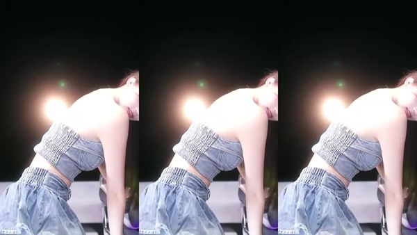 241115虎牙凌菲 (7)
