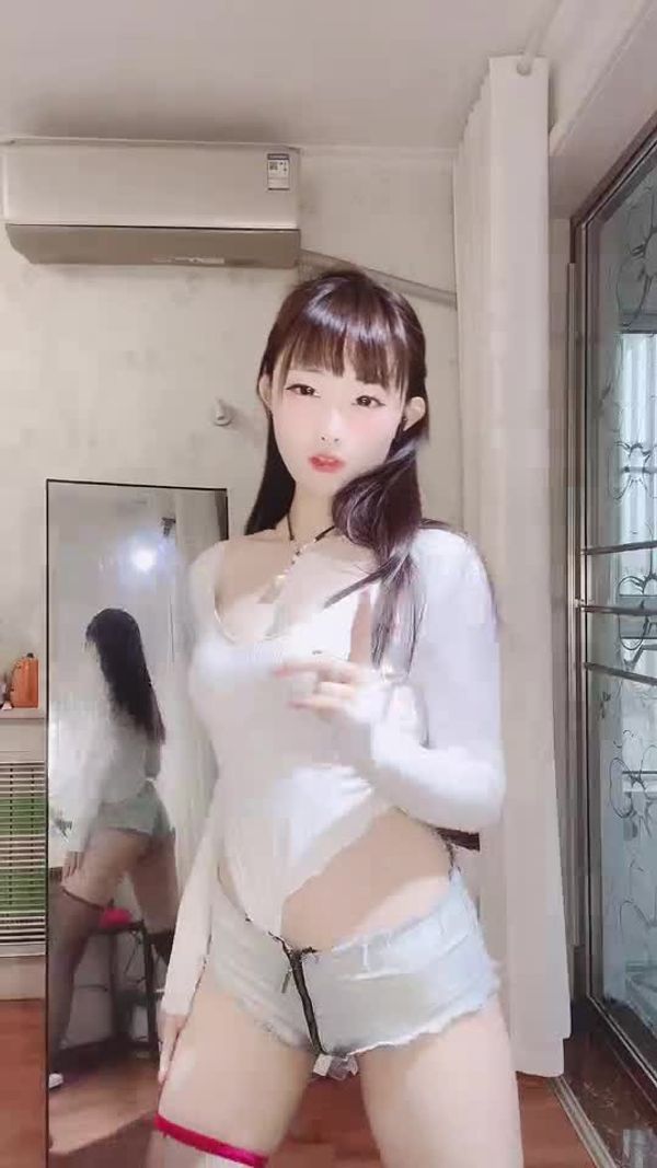 241114bigo嫩妹 (2)