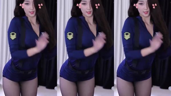 241117虎牙柳清清 (7)