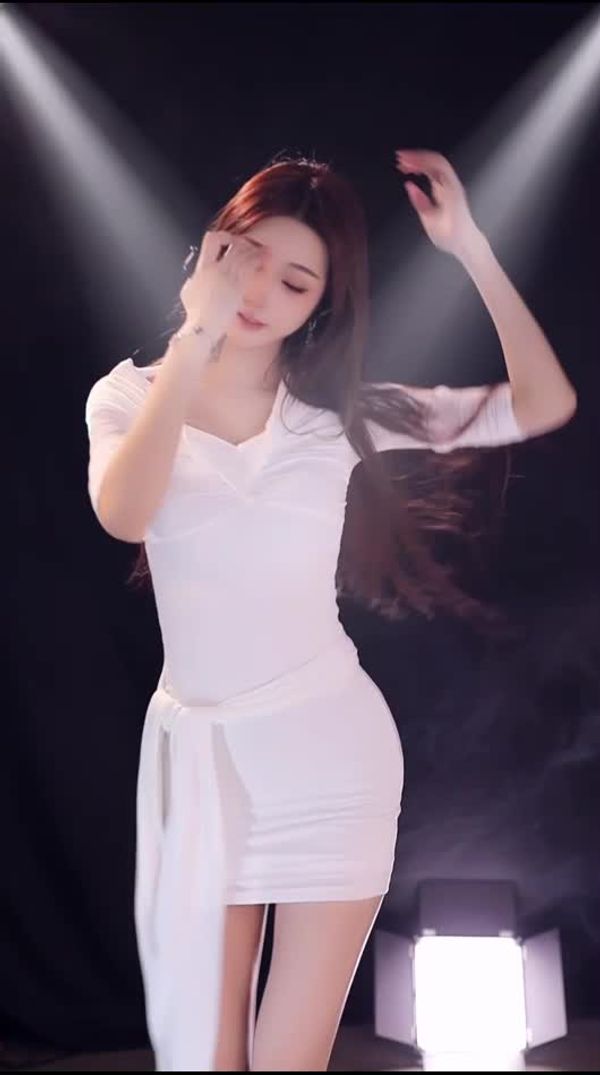 241121抖音万万 (7)
