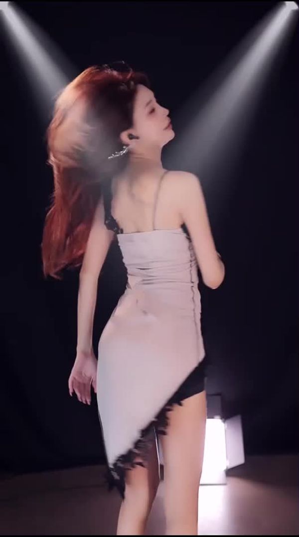 241122抖音万万 (4)