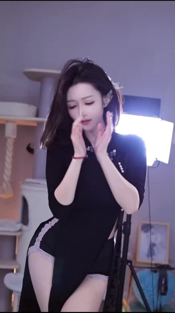 241125抖音小月亮 (9)