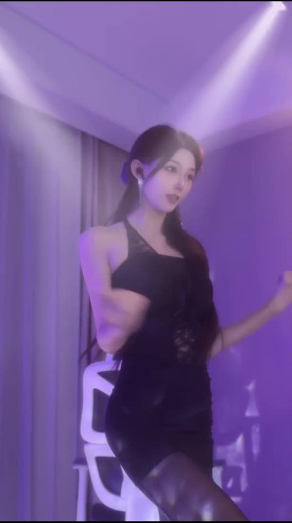 241126抖音万万 (6)