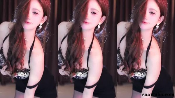 241126虎牙苏樱 (4)