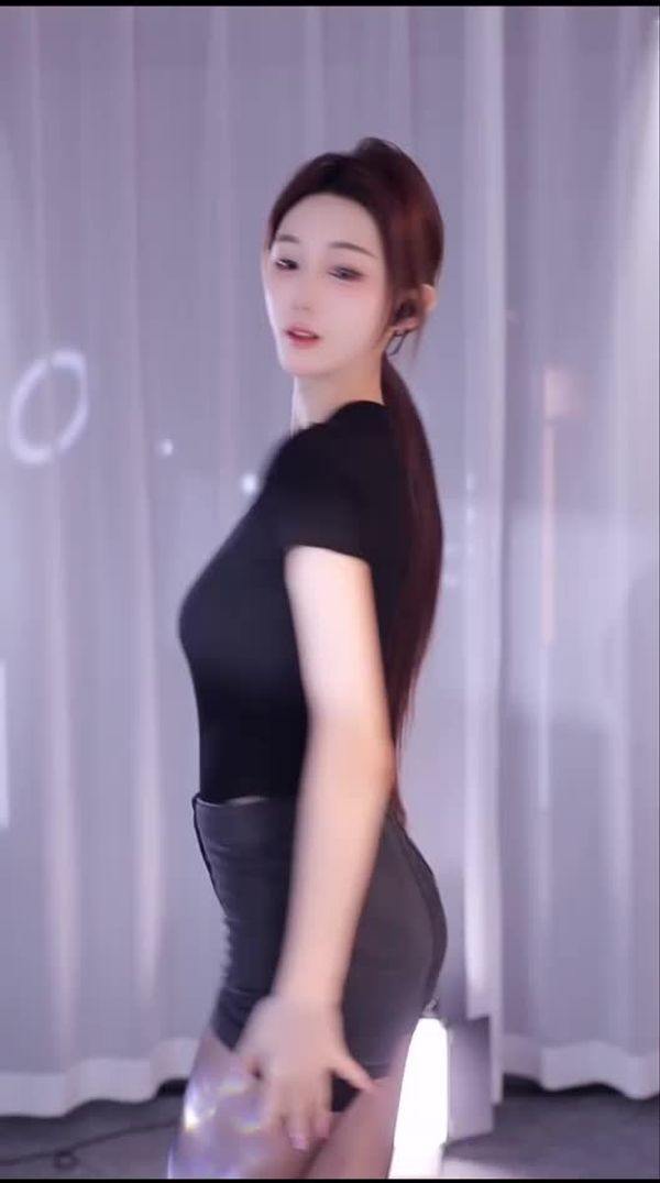 241215抖音万万 (2)