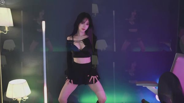 241222苏芷