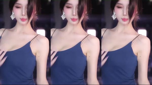 241231斗鱼ella亦亦 (3)