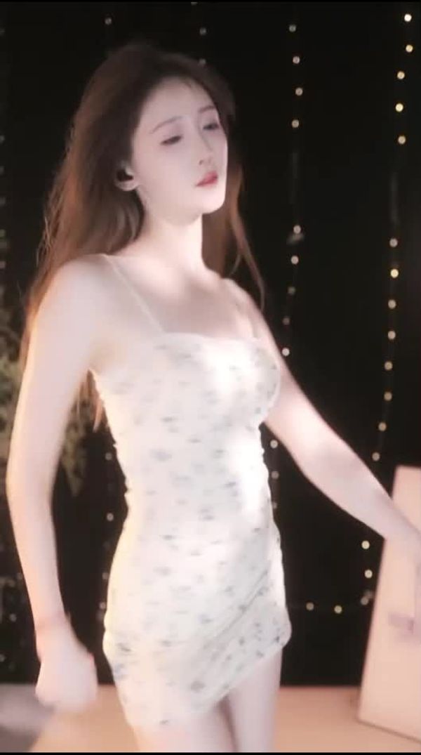 250102YY舞喵 (4)