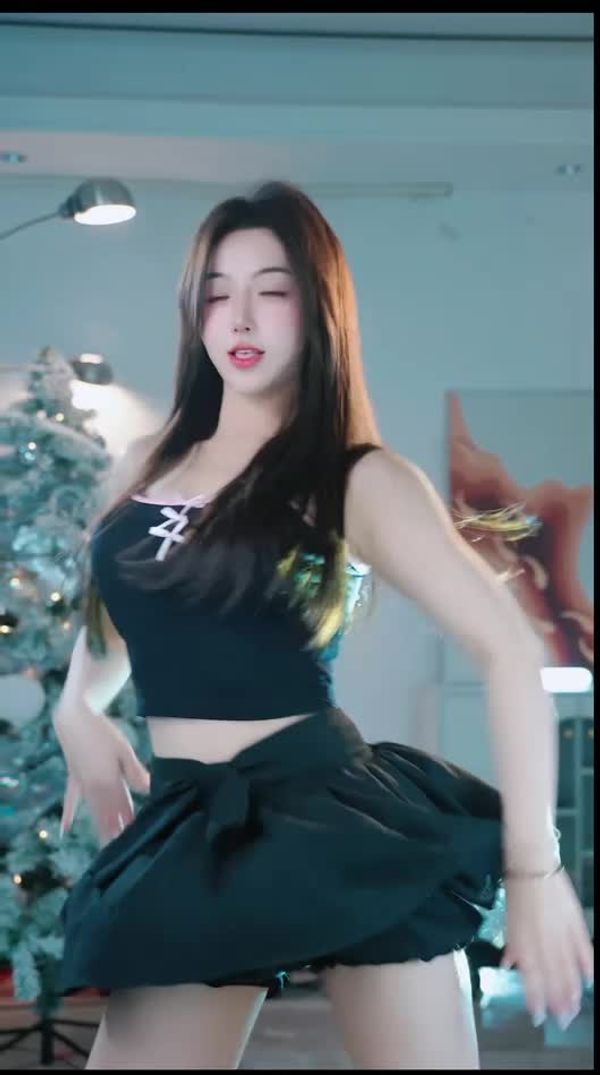 250102抖音珊珊 (2)