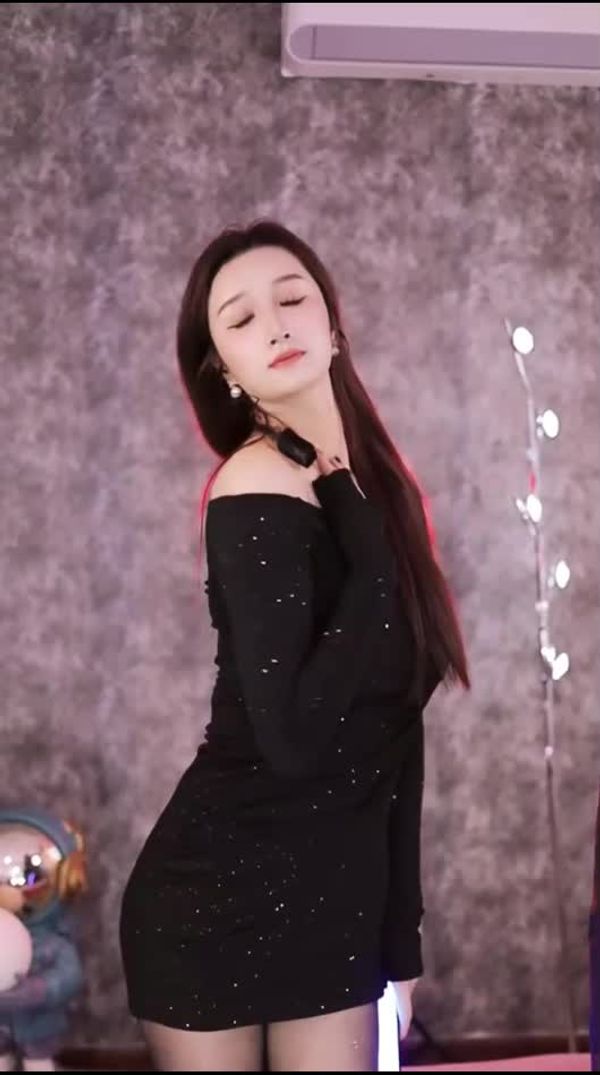 250205YY筱静 (1)