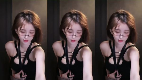 250211斗鱼南妹儿 (1)