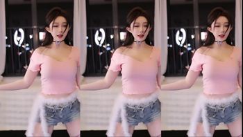 250214斗鱼奶言艾 (1)