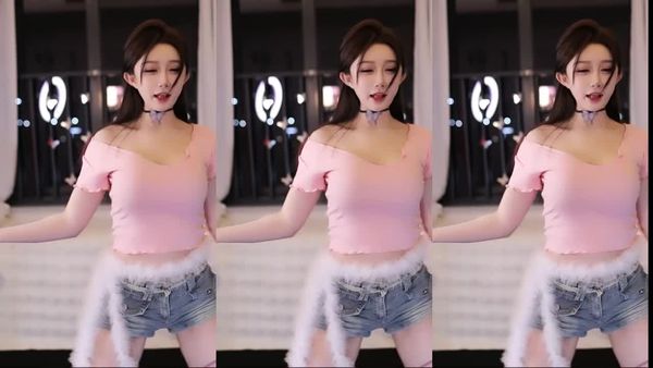 250214斗鱼奶言艾 (1)