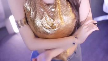 250215抖音万万 (1)