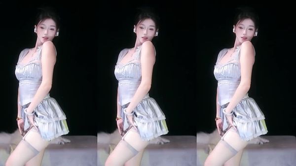 250226虎牙凌菲 (1)