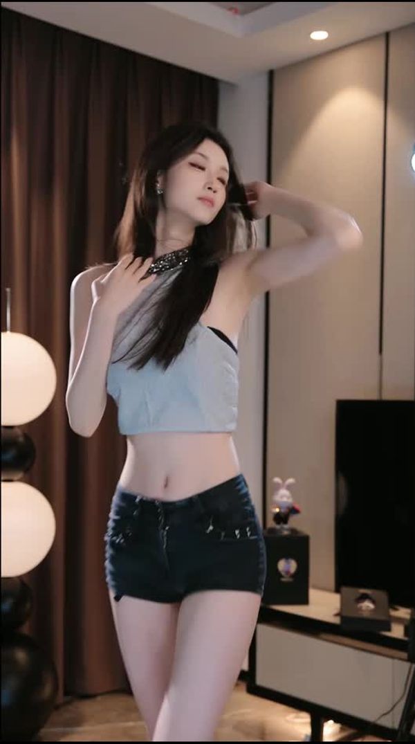250521抖音姜莱 (5)