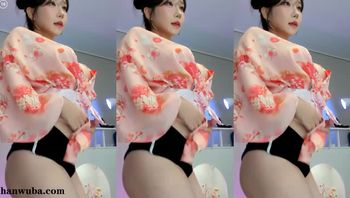 250818尹知予 (4)