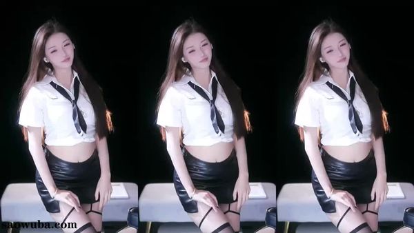 250804虎牙凌菲 (3)