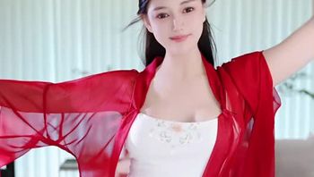 250824抖音小狮子 (4)