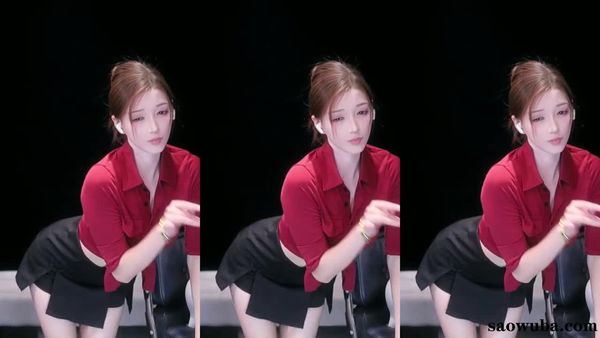 250825虎牙凌菲 (4)