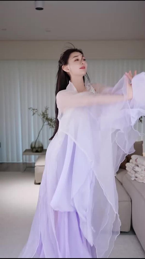 250904抖音小狮子 (5)