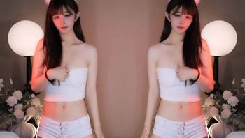 250905六房维维 (4)